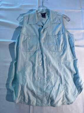 Ralph Lauren Sleeveless Light Wash Denim Button-Up Shirt Size 10